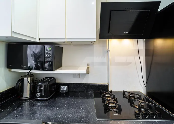 Stylish 2 Bedroom Apartment In Shoreditch - London
